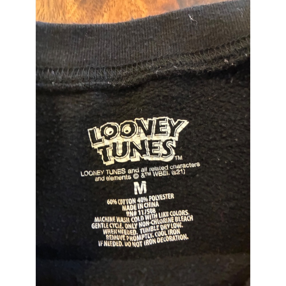 Looney‎ Tunes Thats All Folks Black Graphic Sweatshirt Bugs Bunny Daffy Duck M - Picture 2 of 6
